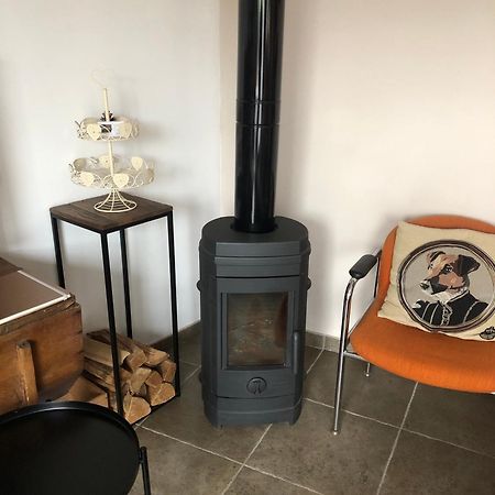 Whitley Cottage Condette Bagian luar foto